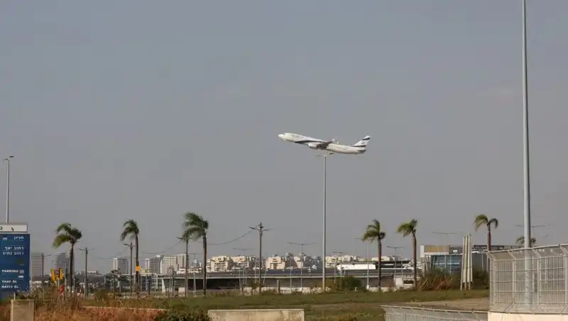 Husilerden Sarsıcı Saldırı: İsrail'in Ben Gurion Havalimanı Füze Hedefi Oldu