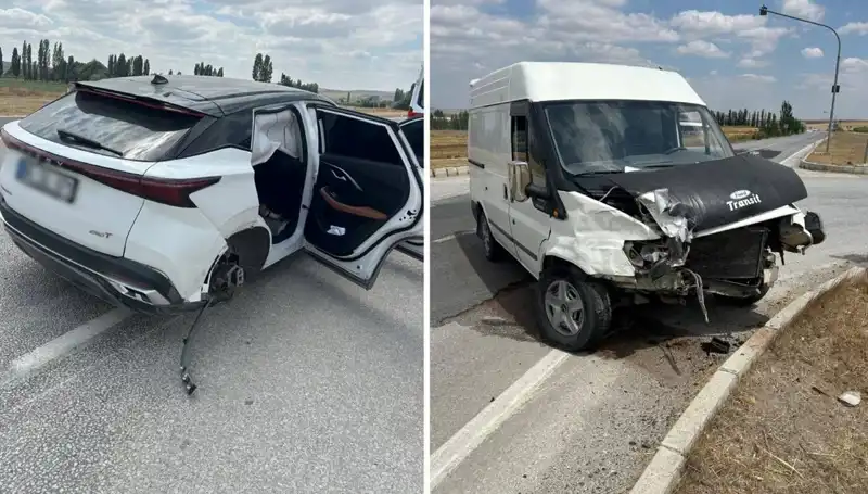 Çorum'da Kafa Kafaya Çarpışma: Yaralılar ve Olayın Detayları Ortaya Çıktı