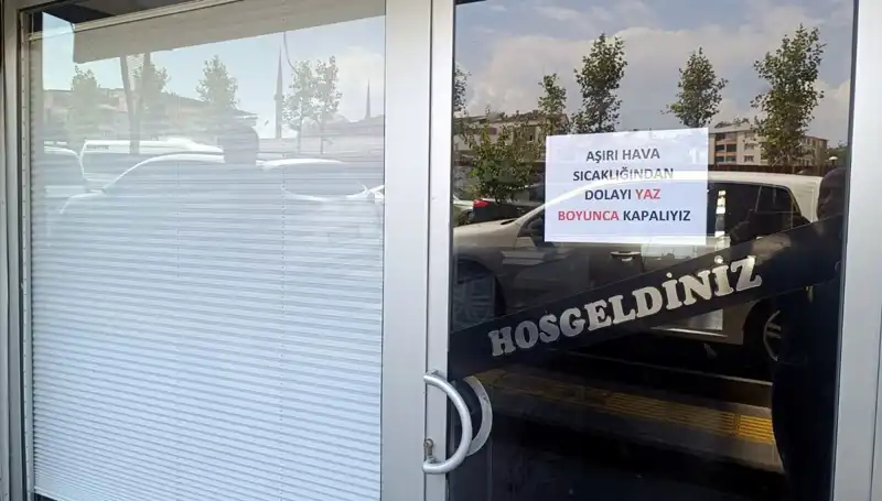 Afrika Sıcakları Esnafı Vuruyor: Yaz Boyu Kapalı Dükkanlar