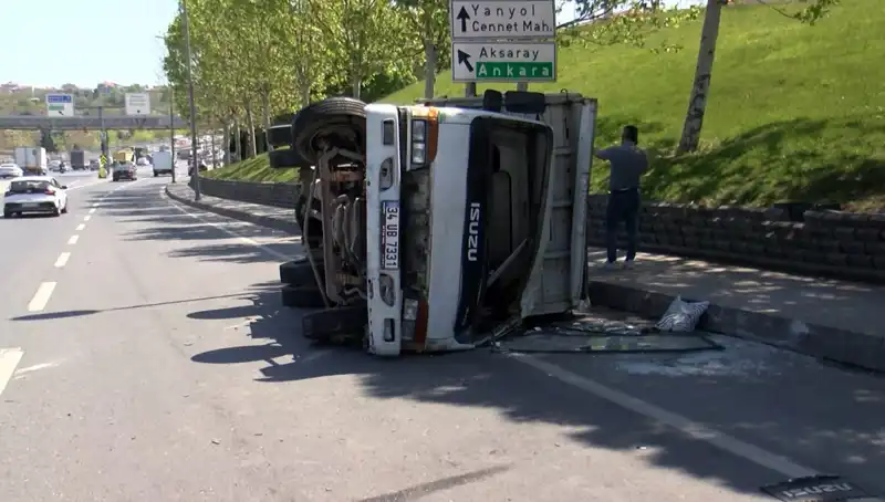 Küçükçekmece D-100 Karayolunda Feci Kaza: Yaralılar ve Trafik Durumu