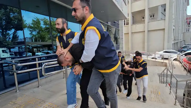 FETÖ Yalanı ile Milyonluk Vurgun: Gerçekler Ortaya Çıkıyor