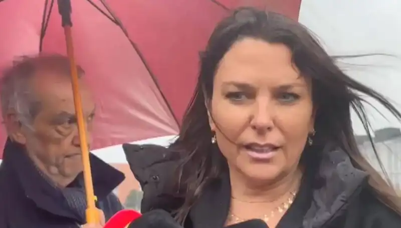 Ece Üner, Yargılandığı Davada Beraat Etti: Medyada Gündem Oldu