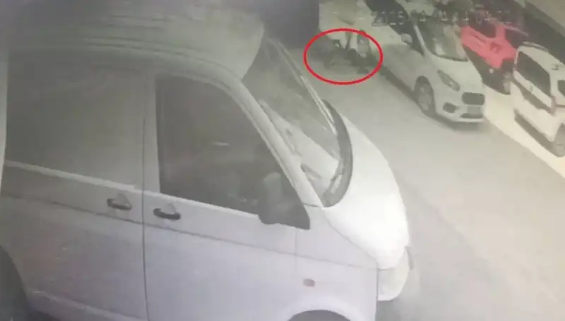 Bisiklet Sürmekte Olan Çocuk Facianın Eşiğinden Döndü