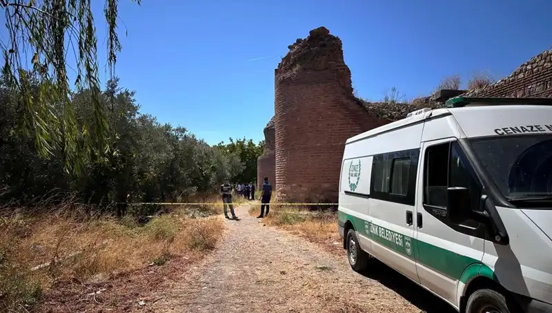 Bursa'da Tarihi Surlarda Bulunan Ceset, Şehirde Şok Etkisi Yarattı