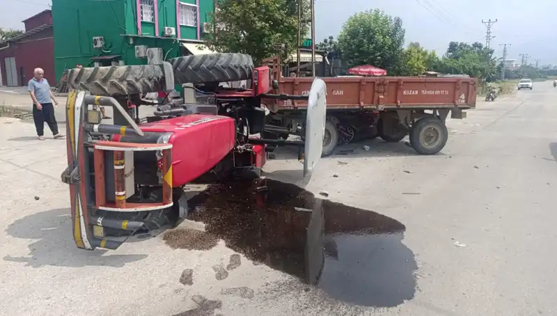 Otomobil ve Traktör Çarpıştı: Kaza Sonrası İki Yaralı