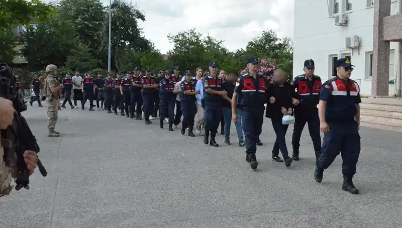 Hacizli Araçları Satarak Dikkat Çeken Dolandırıcılık Şebekesi Yakalandı