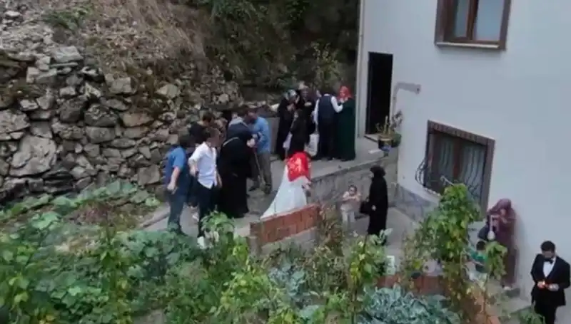 Düğünlerde Kan Dökülmesi: Kurşunlar 10 Saniyede Ortalığı Karıştırdı