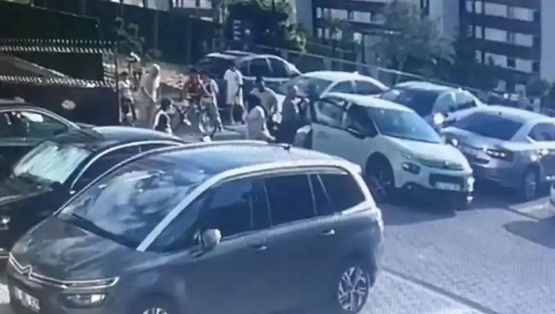 Eşi ve Yakınlarını Arabayla Ezdi: Sıra Dışı Olayın Ardındaki Gerçekler