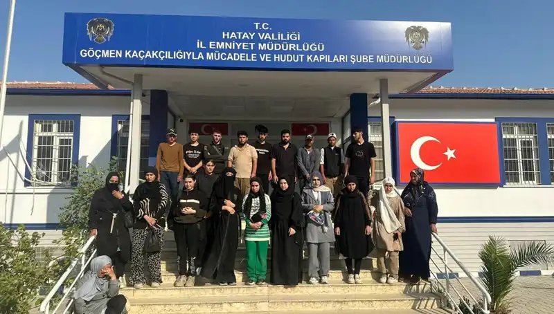 Minibüste 24 Göçmen Yakalandı: Sınır Güvenliği Artıyor