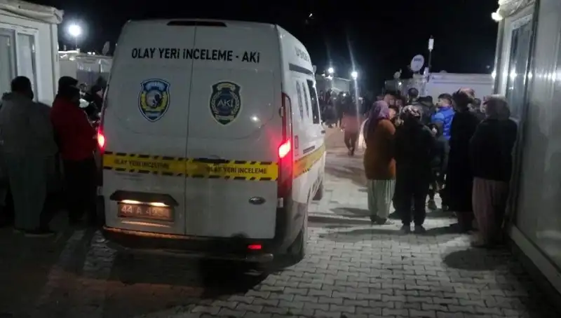 Husumet Nedeniyle Patlak Veren Kavgada Kan Aktı: Olayın Ayrıntıları