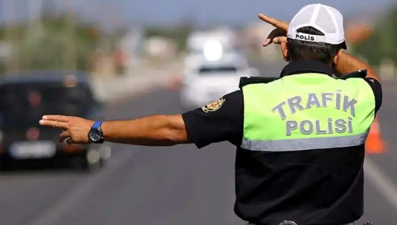 Isparta’da Trafik Kontrolü: 1 Haftada 1.593 Sürücüye Cezalar Verildi