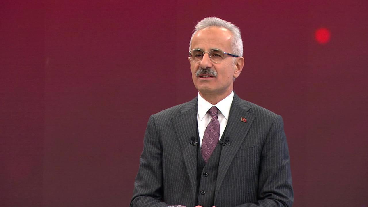 Bakan Uraloğlu: Bu yıl sosyal medyaya düzenleme getirilecek