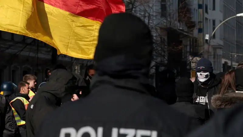 Berlin'deki Türk Market Zincirine Yapılan Silahlı Saldırının Ardındaki Gerçekler
