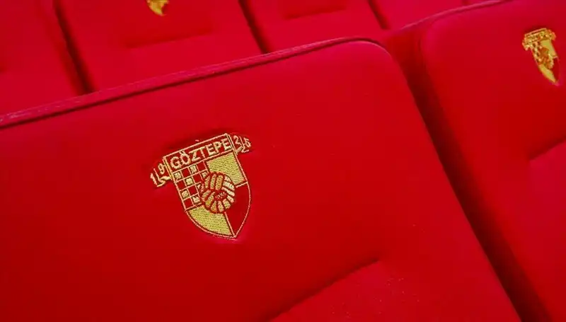 Göztepe, Genç Yıldız Junior Olaitan ile Anlaşma Sağladı