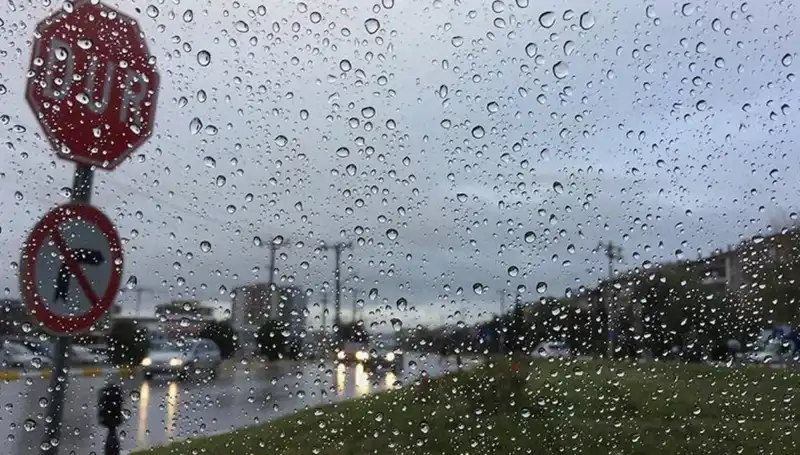 Meteoroloji'den 29 Nisan Çarpıcı Sağanak Yağış Uyarısı