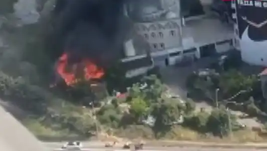 Kağıthane'de Korkutan Yangın: Gökyüzünü Saran Dumanlar Panik Yarattı
