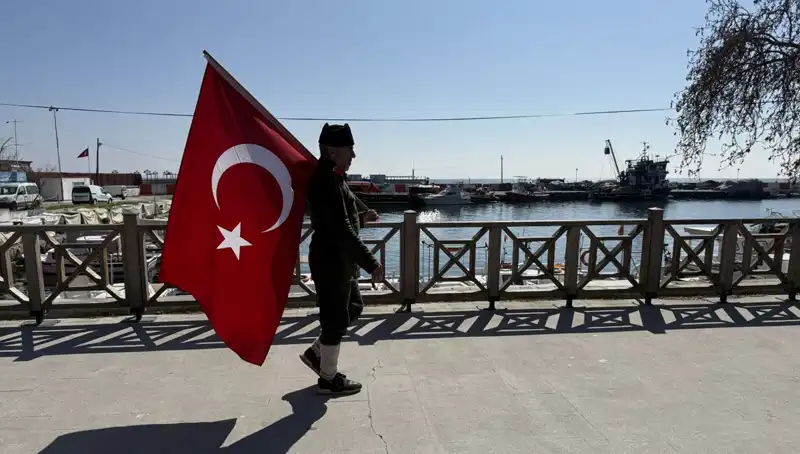 İstanbul'dan Çanakkale'ye Yepyeni Bir Yolculuk: Şehitler İçin Yürüyüş Başladı