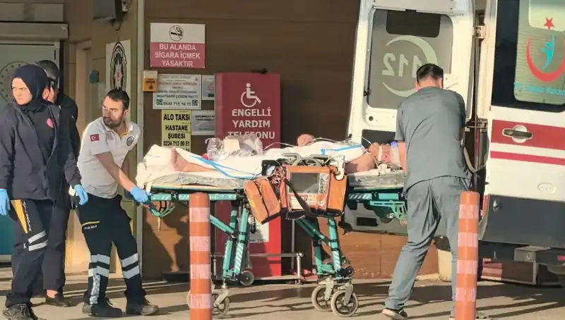 Sahte Alkol Faciası: Birçok Kişi Komaya Girdi, Yetkililer Uyardı