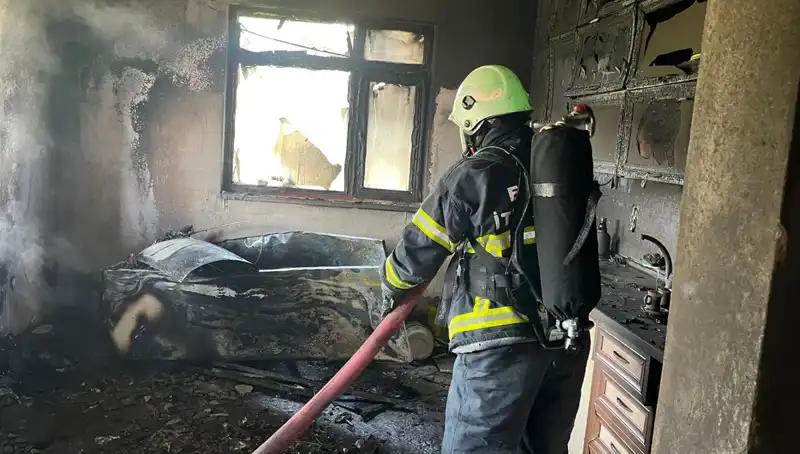 Yangın Mutfağı Kül Etti: Alevler Asansörlere Kadar Ulaştı