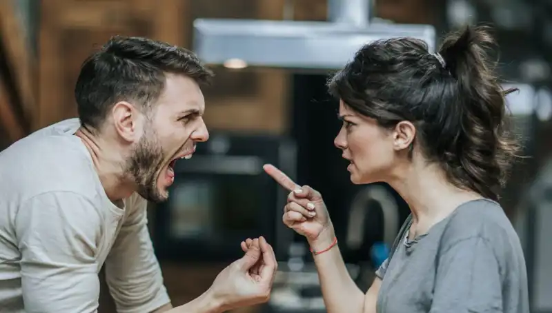 En Çok Yapılan 7 Flört Hatası: Psikologların Uyarılarıyla Dikkat Edin
