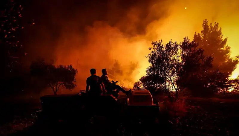 Çanakkale Orman Yangını: 785 Kişi Güvenli Bölgelere Tahliye Edildi