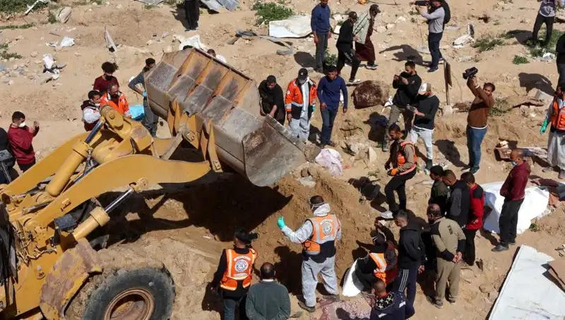 Şifa Hastanesi Avlusunda Gömülü 61 Ceset Ortaya Çıkarıldı: Gizemli Olayın Perde Arkası