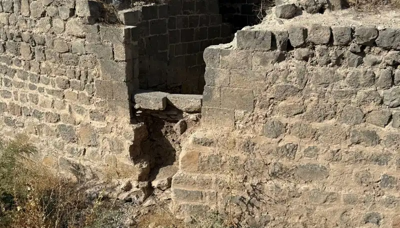 Diyarbakır'da Gizli Kalmış Bir Gerçek: Saint George Kilisesi'nin Tarihi Kitabesi Gün Yüzüne Çıktı