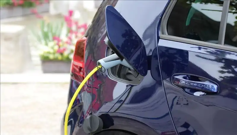 Tesla'nın Rekorunu Geçen Elektrikli Araç: 1500 Kilometre Menzil!