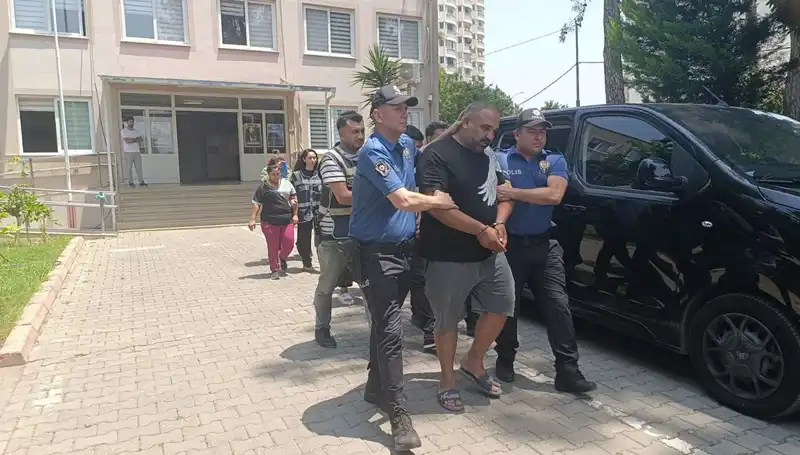 Adana'da Dolandırıcılık Şebekesine Büyük Darbe: 4 Kişi Tutuklandı